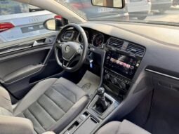 
Volkswagen Golf full									