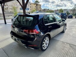 
Volkswagen Golf full									