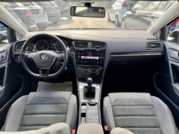 
Volkswagen Golf full									