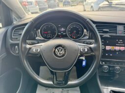 
Volkswagen Golf full									