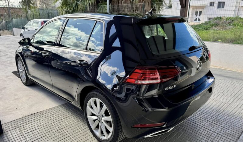 
Volkswagen Golf full									