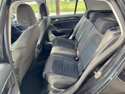 
Volkswagen Golf full									